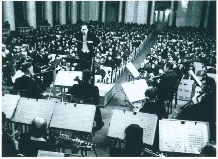 Повседневная жизнь блокадного Ленинграда - i_061.jpg