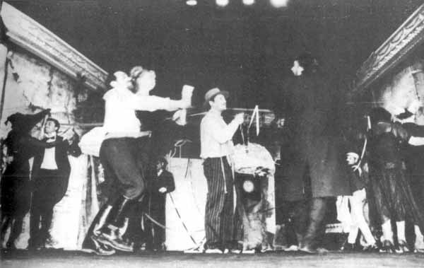 Пьесы. Интермедии. Письма. Документы. Воспоминания современников - i_071.jpg