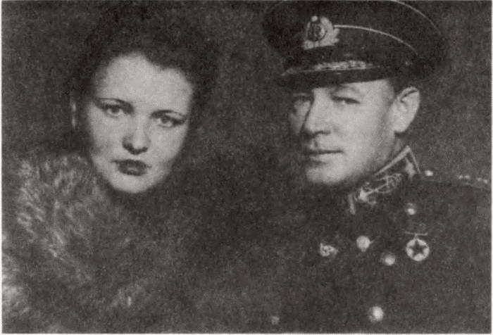 Крутые повороты: Из записок адмирала - i_033.jpg