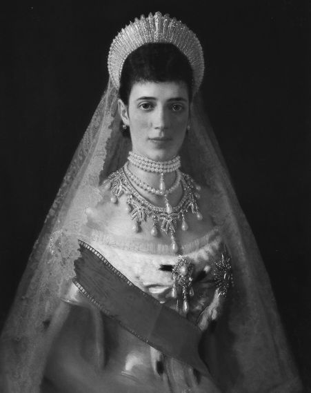 Взрослый мир императорских резиденций. Вторая четверть XIX – начало XX в. - i_047.jpg