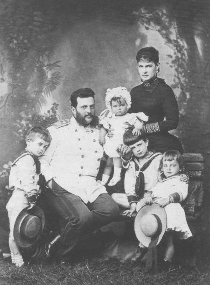 Взрослый мир императорских резиденций. Вторая четверть XIX – начало XX в. - i_051.jpg