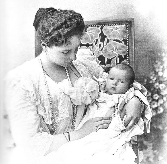 Врачи двора Его Императорского Величества, или Как лечили царскую семью. Повседневная жизнь Российского императорского двора - _168.jpg