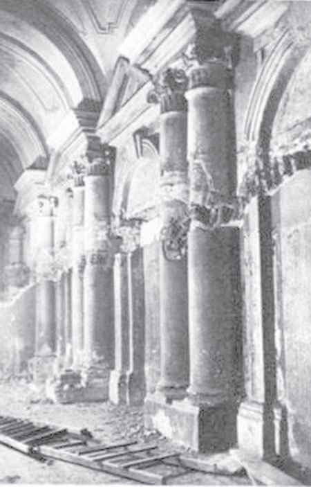 Зимний дворец. Люди и стены. История императорской резиденции. 1762-1917 - i_074.jpg