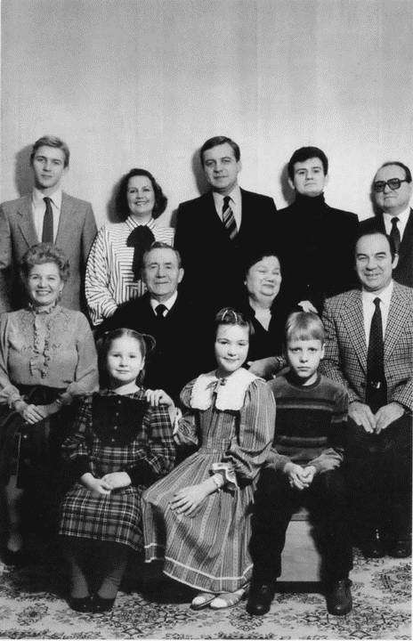 Громыко. Война, мир и дипломатия - i_059.jpg