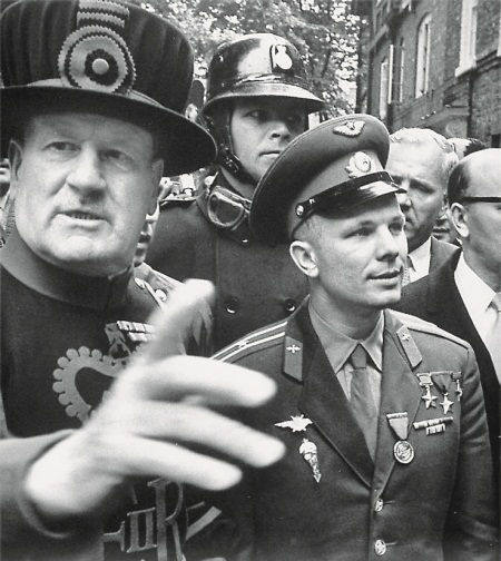 Юрий Гагарин - i_004.jpg