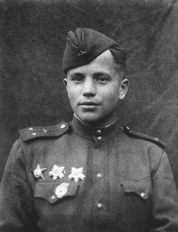 Дневник самоходчика. Боевой путь механика-водителя ИСУ-152. 1942-1945 - _1.jpg