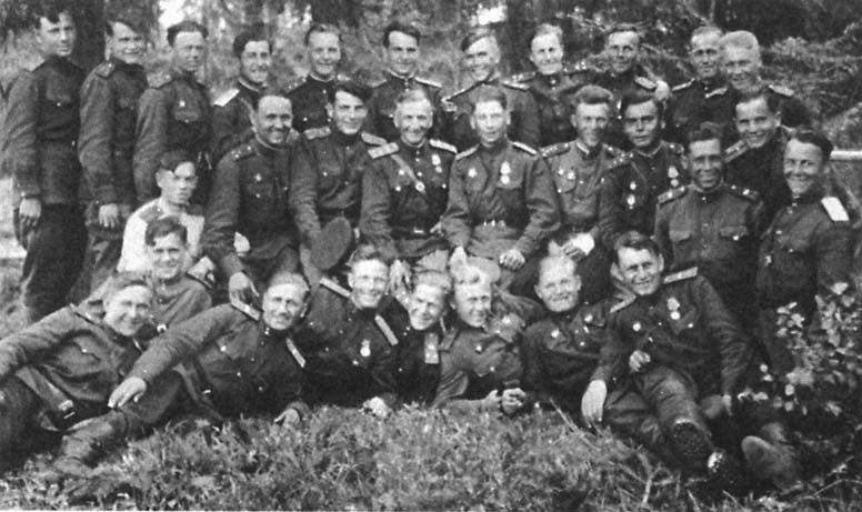 Дневник самоходчика. Боевой путь механика-водителя ИСУ-152. 1942-1945 - _15.jpg