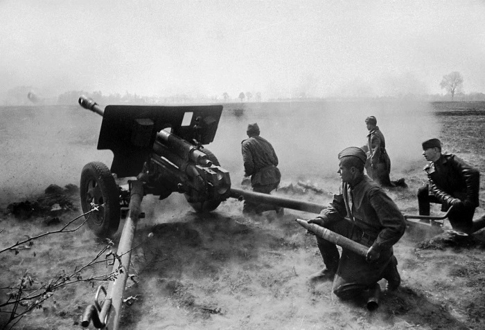 Битва за Берлин. Полная хроника – 23 дня и ночи - i_004.jpg