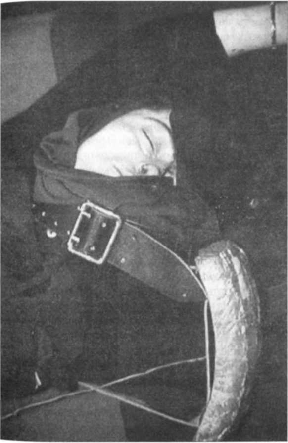 Невесты Аллаха; Лица и судьбы всех женщин-шахидок, взорвавшихся в России - i_007.jpg