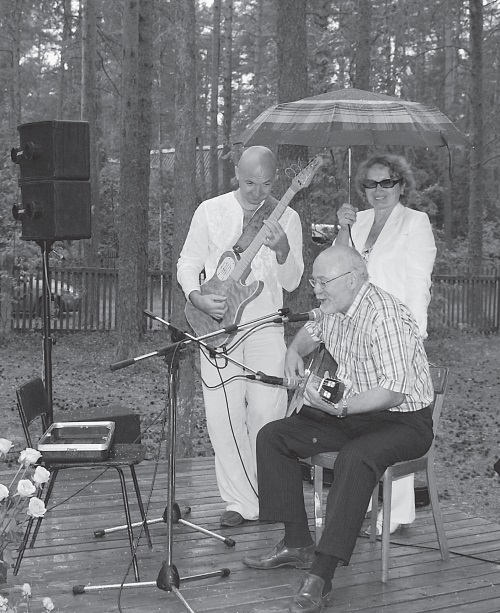 Анна Ахматова. Когда мы вздумали родиться - i_004.jpg