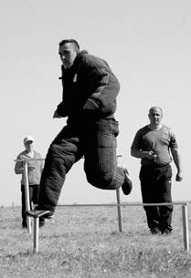 Атакующие собаки. Мифы и реальность современной дрессировки - i_063.jpg