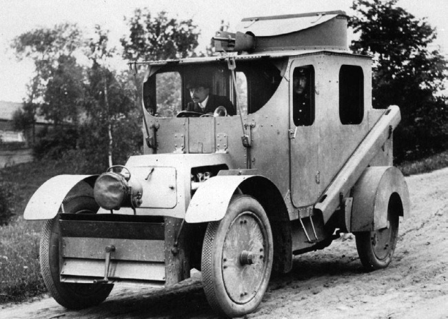 Броня русской армии. Бронеавтомобили и бронепоезда в Первой мировой войне - i_011.jpg