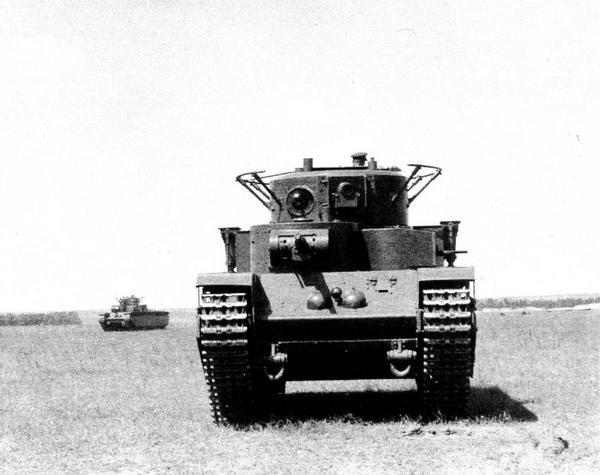 Тяжёлый танк Т-35 - i_055.jpg