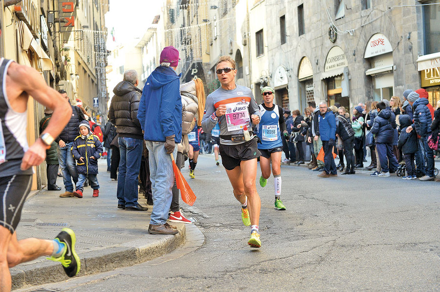 Мы здесь, чтобы победить: семь историй о лидерстве в бизнесе и спорте - i_004.jpg