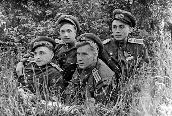 Тайные операции военной разведки - i_001.jpg