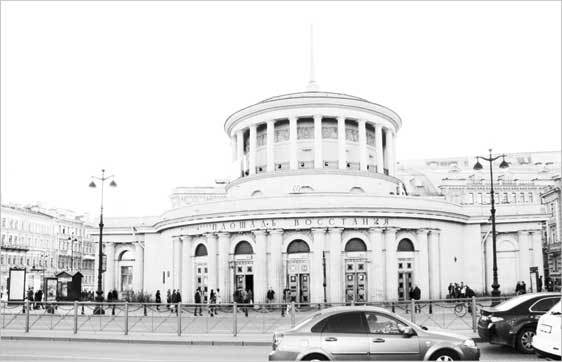 Метрополитен Петербурга. Легенды метро, проекты, архитекторы, художники и скульпторы, станции, наземные вестибюли - i_013.jpg