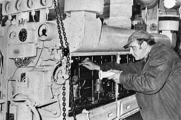 Ледокол. Подлинная история «Михаила Сомова» - i_004.jpg