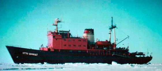 От «Добрыни Никитича» до «Отто Шмидта» Ледоколы проекта 97 и их модификации - i_065.jpg