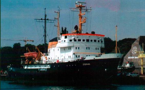 От «Добрыни Никитича» до «Отто Шмидта» Ледоколы проекта 97 и их модификации - i_066.jpg