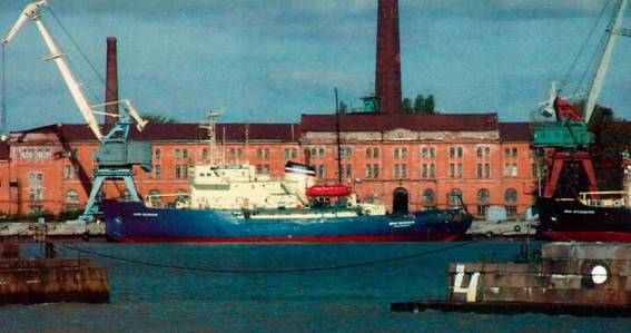 От «Добрыни Никитича» до «Отто Шмидта» Ледоколы проекта 97 и их модификации - i_068.jpg