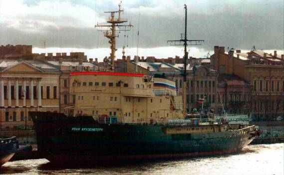 От «Добрыни Никитича» до «Отто Шмидта» Ледоколы проекта 97 и их модификации - i_069.jpg