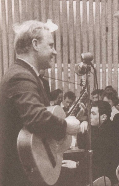 т.1 Стихотворения и песни - i_008.jpg