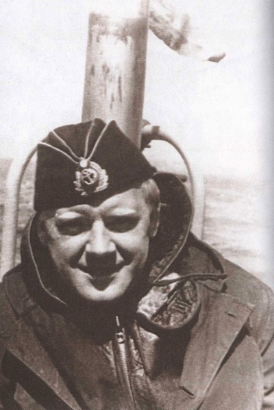 т.1 Стихотворения и песни - i_016.jpg