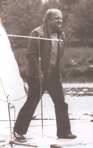 т.1 Стихотворения и песни - i_024.jpg