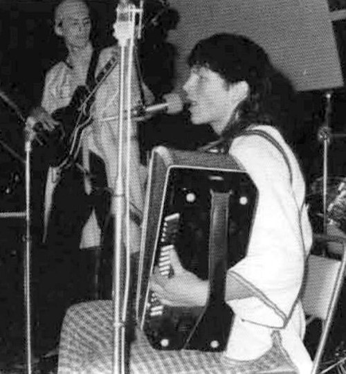 Повседневная жизнь российского рок-музыканта - i_018.jpg