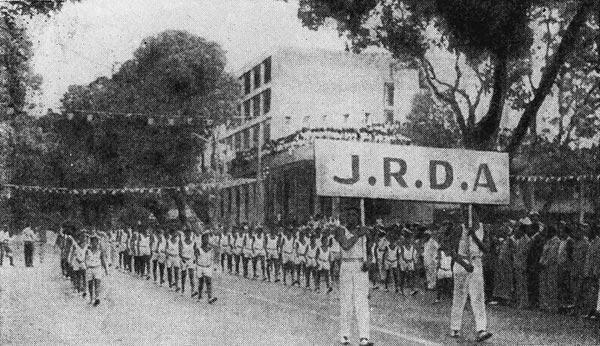 Журнал «Вокруг Света» №04 за 1960 год - TAG_img_cmn_2009_02_10_004_jpg697344