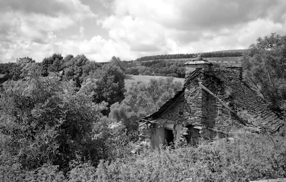 100 великих загадок истории Франции - i_011.jpg