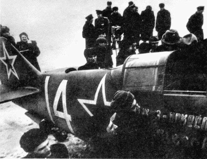 Истребитель Ла-5. Сломавший хребет Люфтваффе - i_074.jpg
