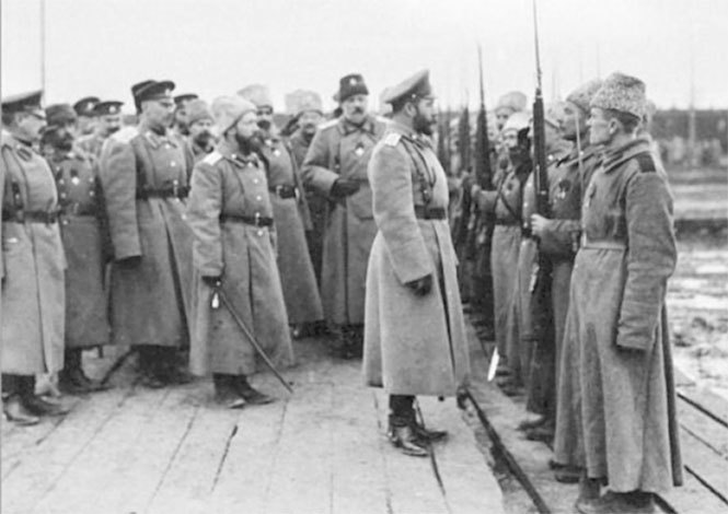 Мой муж – Николай II. Дарите любовь… - i_012.jpg