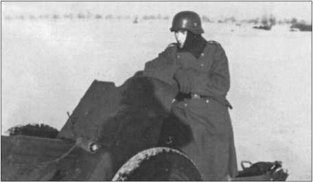 «Тигры» в снегу<br />Мемуары танкового аса - i_007.jpg