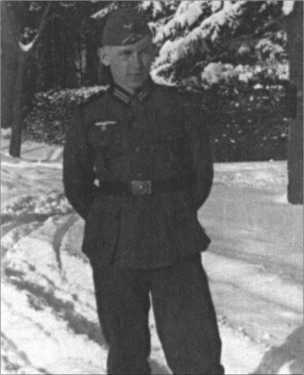 «Тигры» в снегу<br />Мемуары танкового аса - i_013.jpg