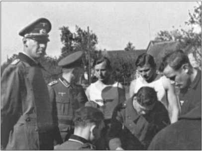 «Тигры» в снегу<br />Мемуары танкового аса - i_025.jpg