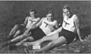 «Тигры» в снегу<br />Мемуары танкового аса - i_028.jpg