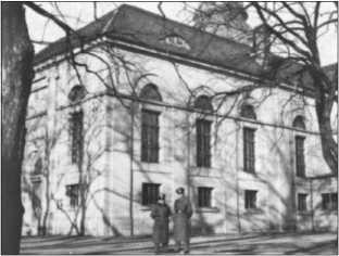 «Тигры» в снегу<br />Мемуары танкового аса - i_030.jpg