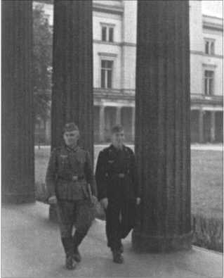 «Тигры» в снегу<br />Мемуары танкового аса - i_037.jpg