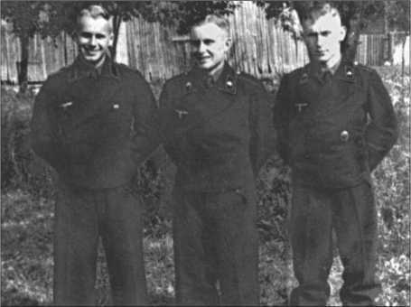 «Тигры» в снегу<br />Мемуары танкового аса - i_040.jpg