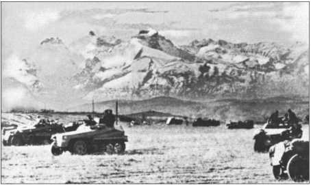 «Тигры» в снегу<br />Мемуары танкового аса - i_167.jpg