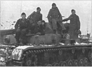 «Тигры» в снегу<br />Мемуары танкового аса - i_178.jpg