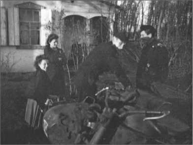 «Тигры» в снегу<br />Мемуары танкового аса - i_272.jpg