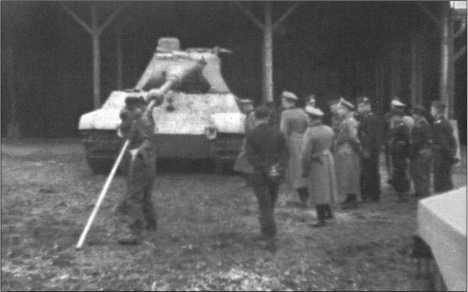 «Тигры» в снегу<br />Мемуары танкового аса - i_316.jpg