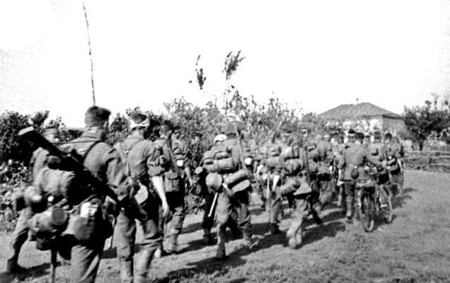 «Будь проклят Сталинград!» Вермахт в аду - img585.jpg