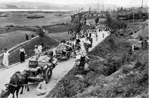 Повседневная жизнь в Северной Корее - i_008.jpg