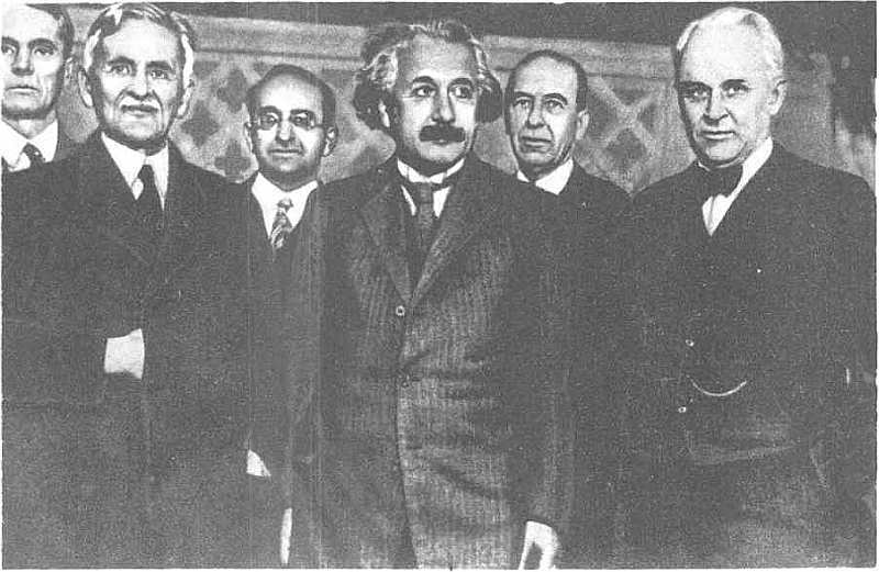 Американские ученые и изобретатели - i_053.jpg