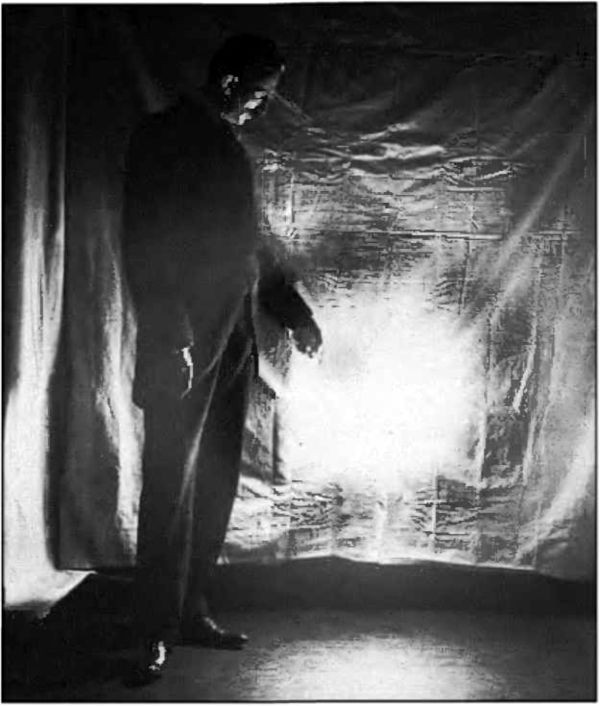 Никола Тесла. Наследие великого изобретателя - i_009.jpg