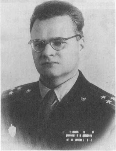 Нелегалы 1.  Операция «Enormous» - i_005.jpg