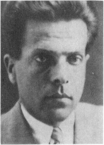 Нелегалы 1. Операция «Enormous» - i_020.jpg